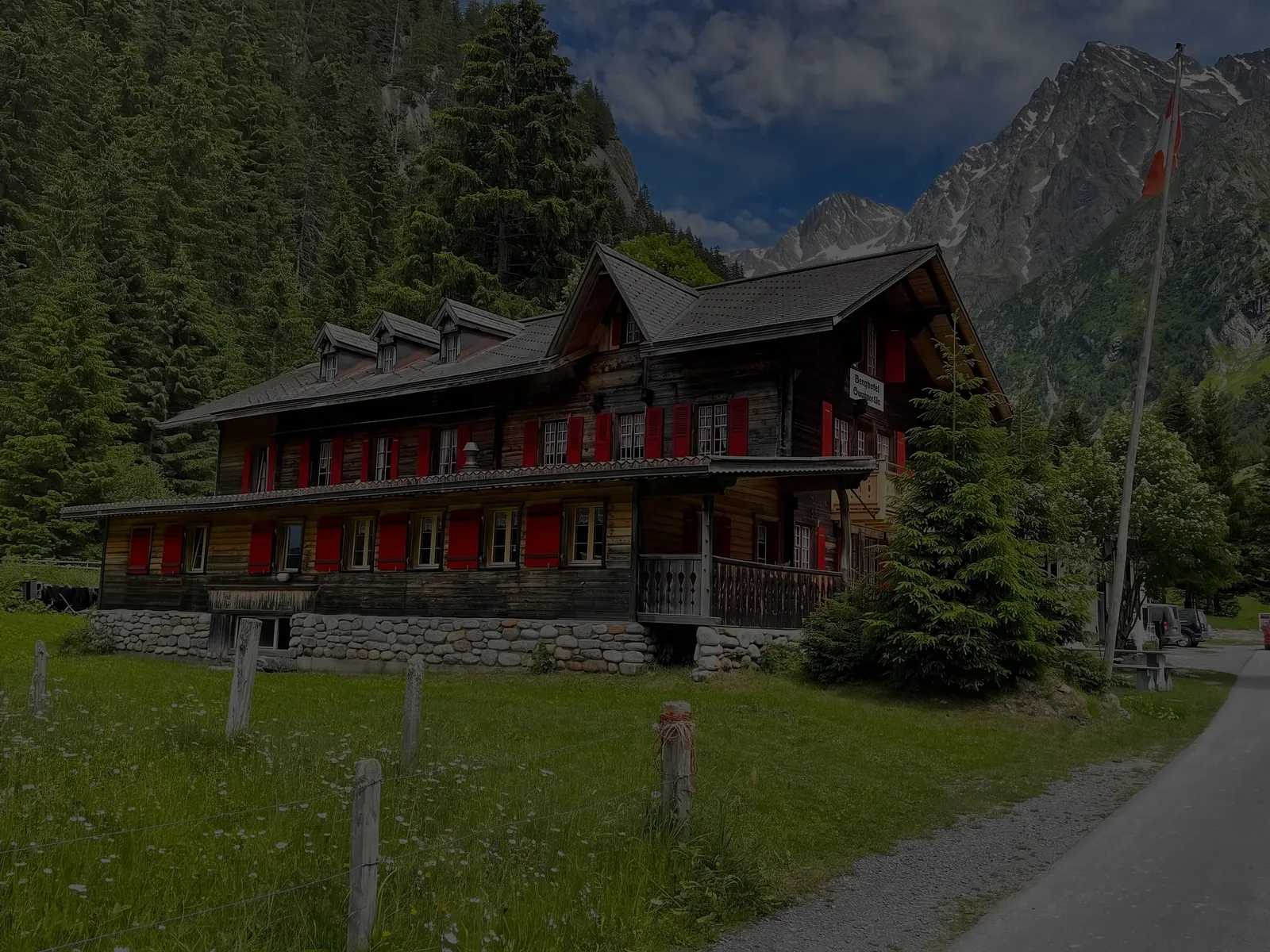 Dasselbe Haus, einen Schritt weiter links aufgenommen
